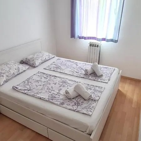 Vedran Apartment Punat