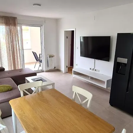 Apartment Vedran Punat