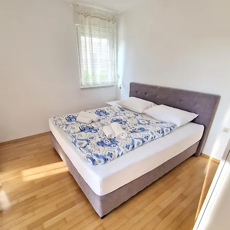 Apartment Vedran *