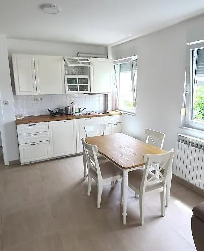 Vedran Apartament *